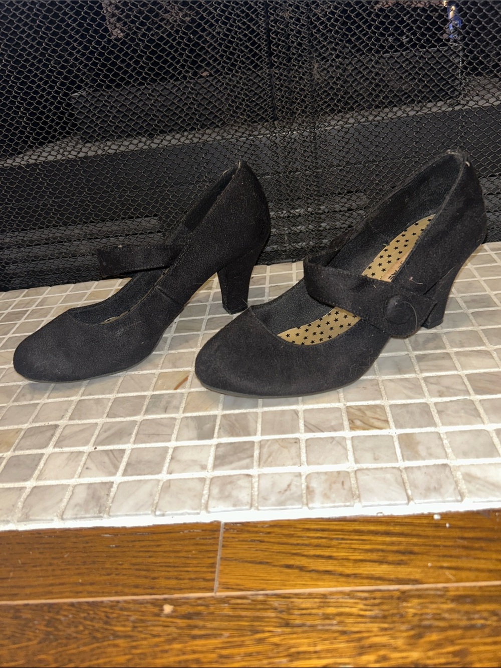 American Eagle Kitten Heel Mary Janes